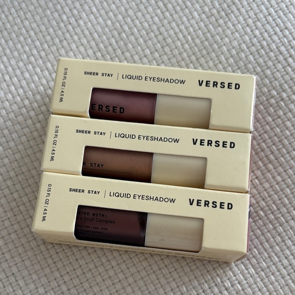 Versed Liquid Eyeshadow Set - Poetic & Haze - Picture 5 of 5